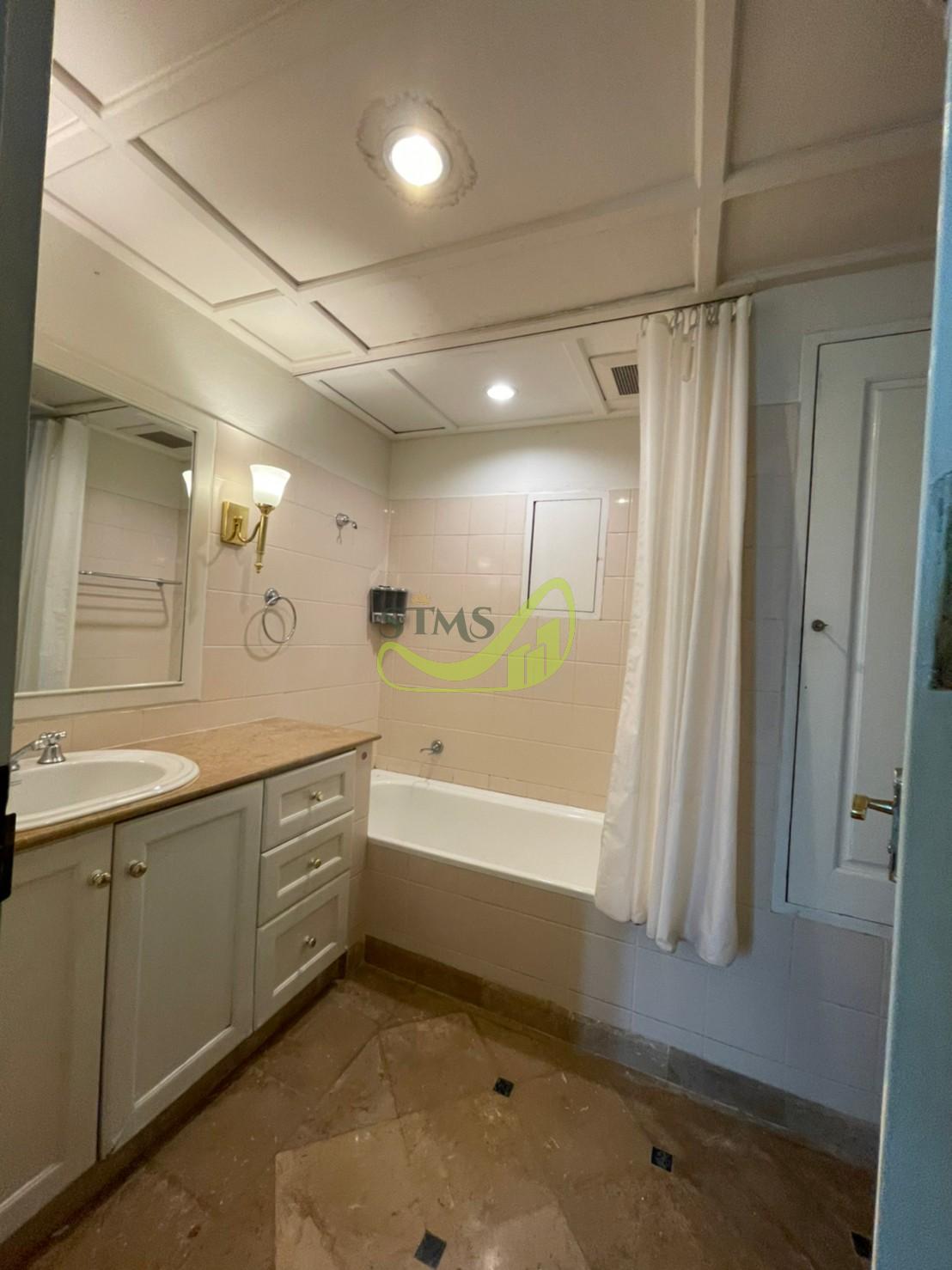 SaladaengColonade_(2)