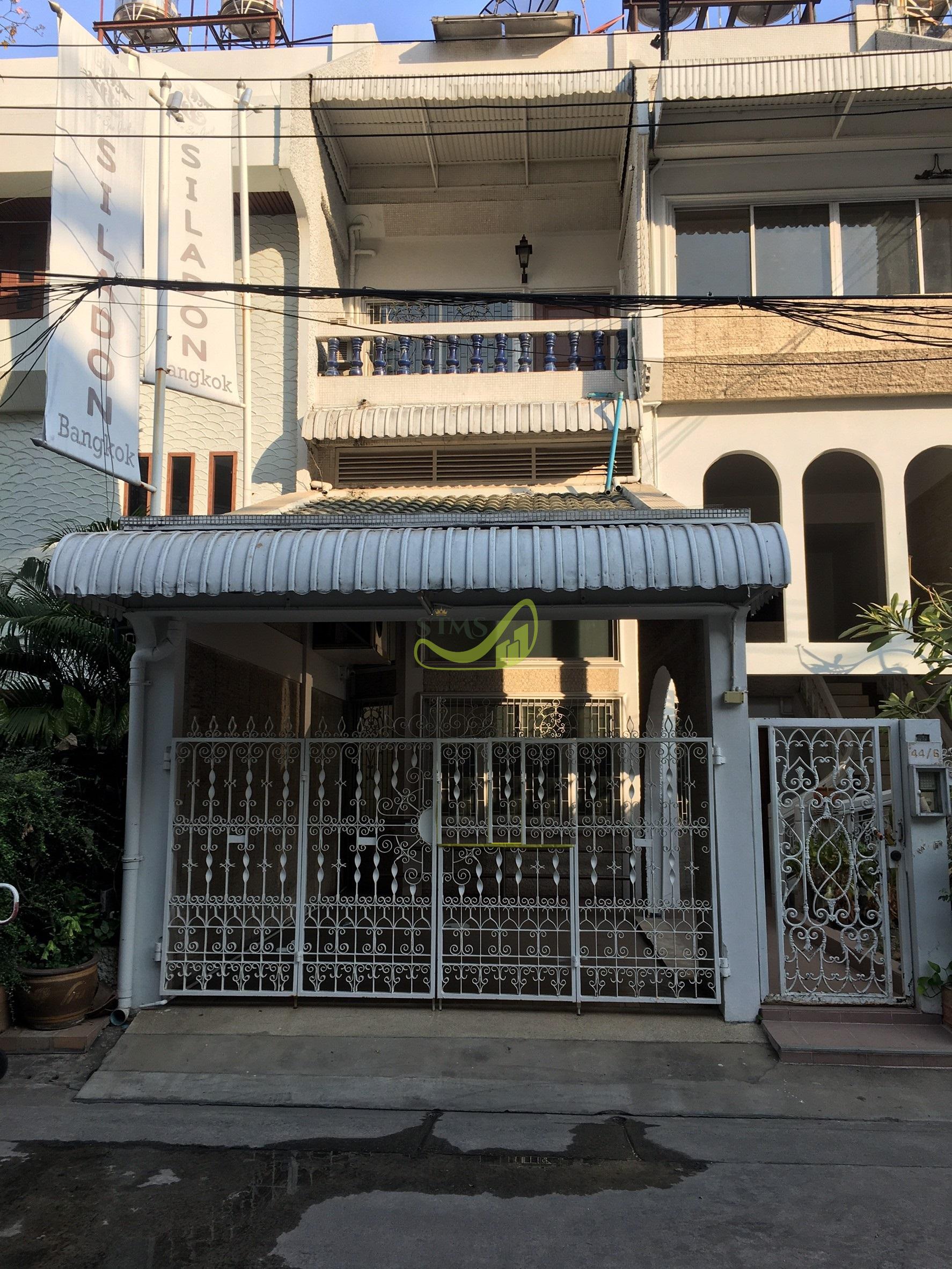 ทาวน์เฮ้าส์คุณสุชาติซอยคอนแวนต์_๒๑๐๒๐๗