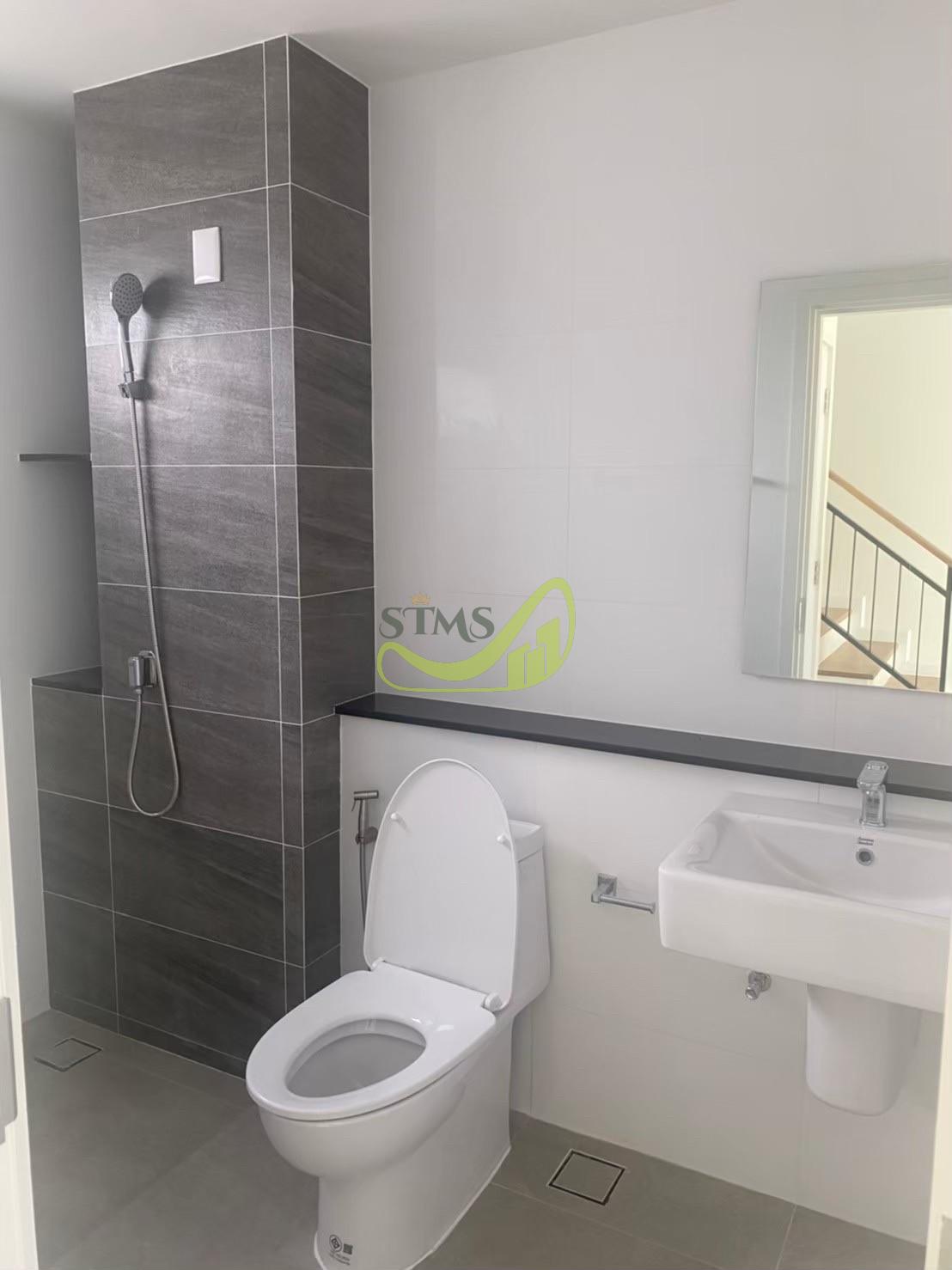 7923F516-966F-410C-BB2A-DD7135AA1DC6-L0-001_0