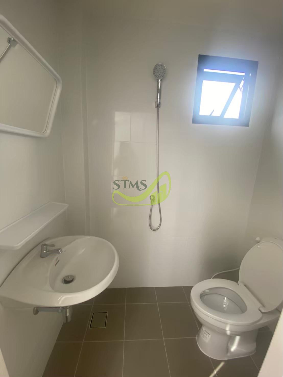 AEADFDEB-4D27-4105-A585-5B2F22ADE92C-L0-001_0